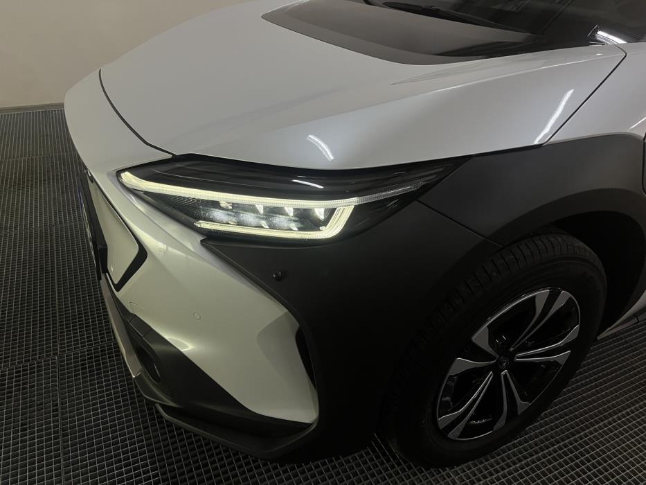 SUBARU Solterra 2023