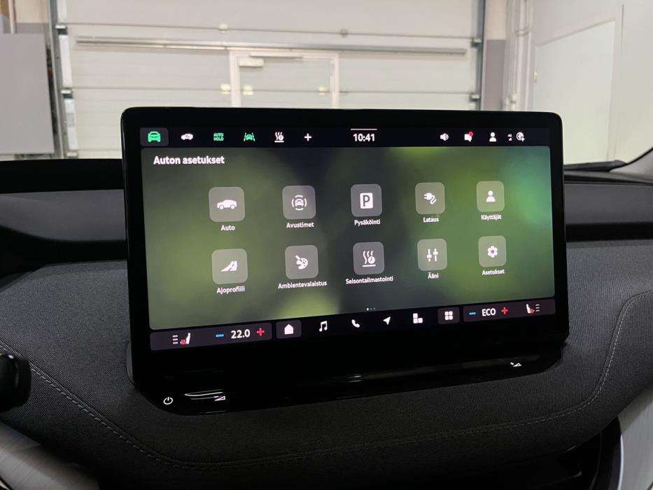 SKODA Enyaq 2025