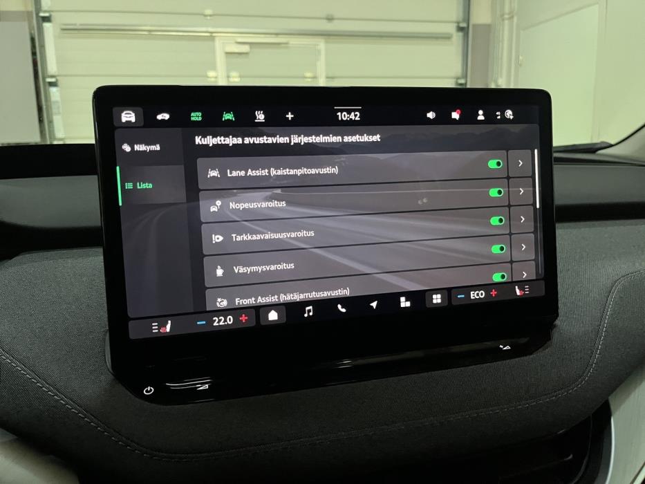 SKODA Enyaq 2025
