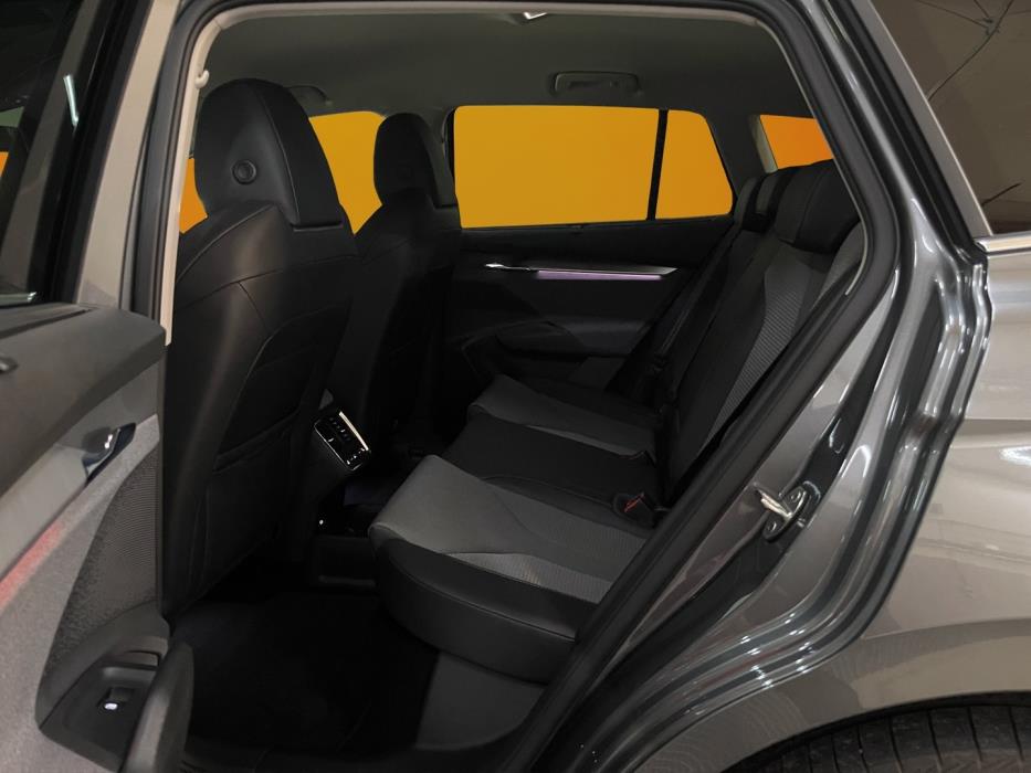 SKODA Enyaq 2025