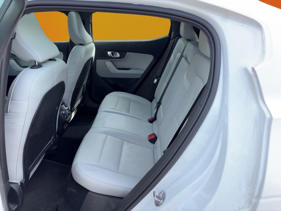 POLESTAR 2 2023