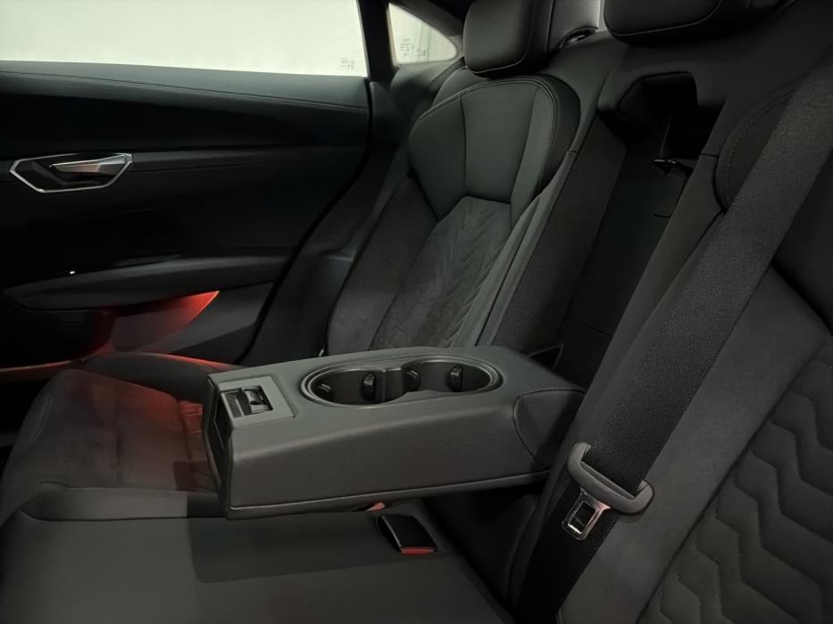 AUDI e-tron GT 2023