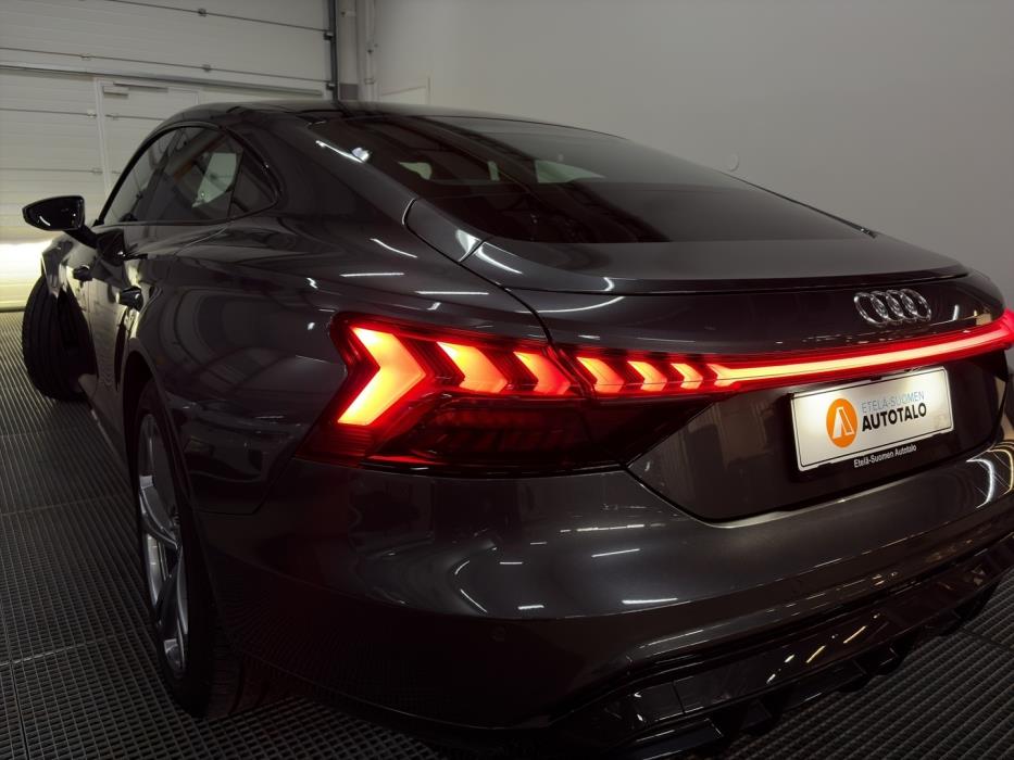 AUDI e-tron GT 2023