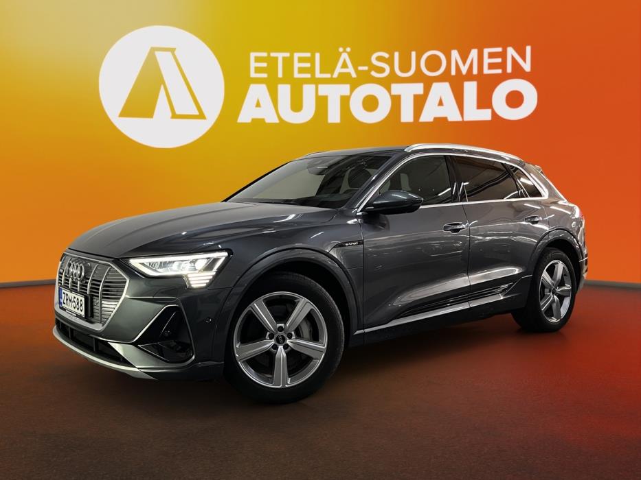 AUDI e-tron 2022