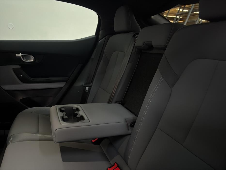 POLESTAR 2 2023