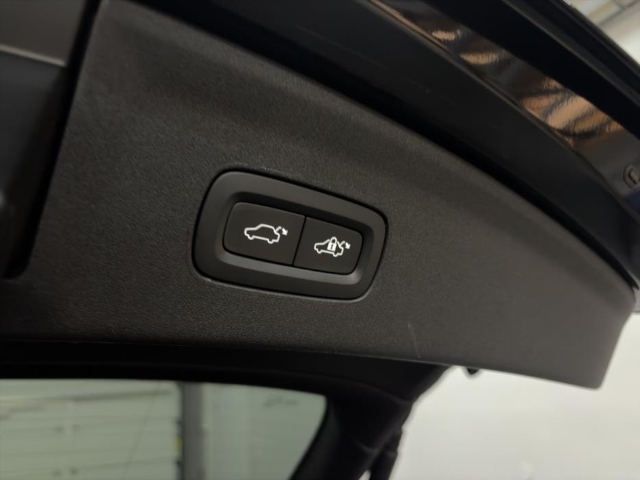 POLESTAR 2 2023