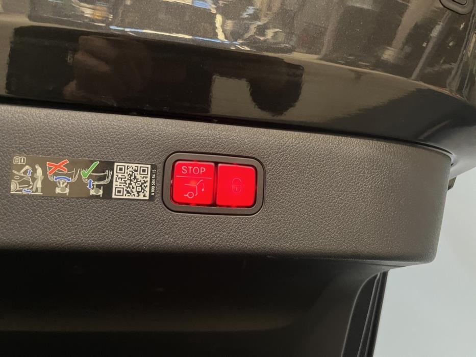 MERCEDES-BENZ EQS 2023