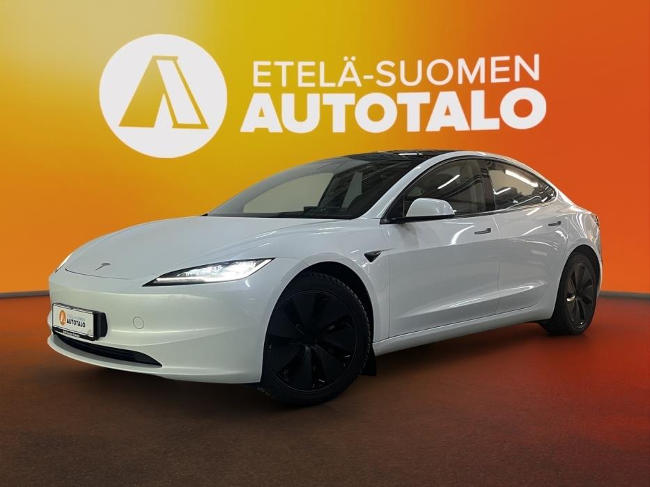 TESLA Model 3 2024