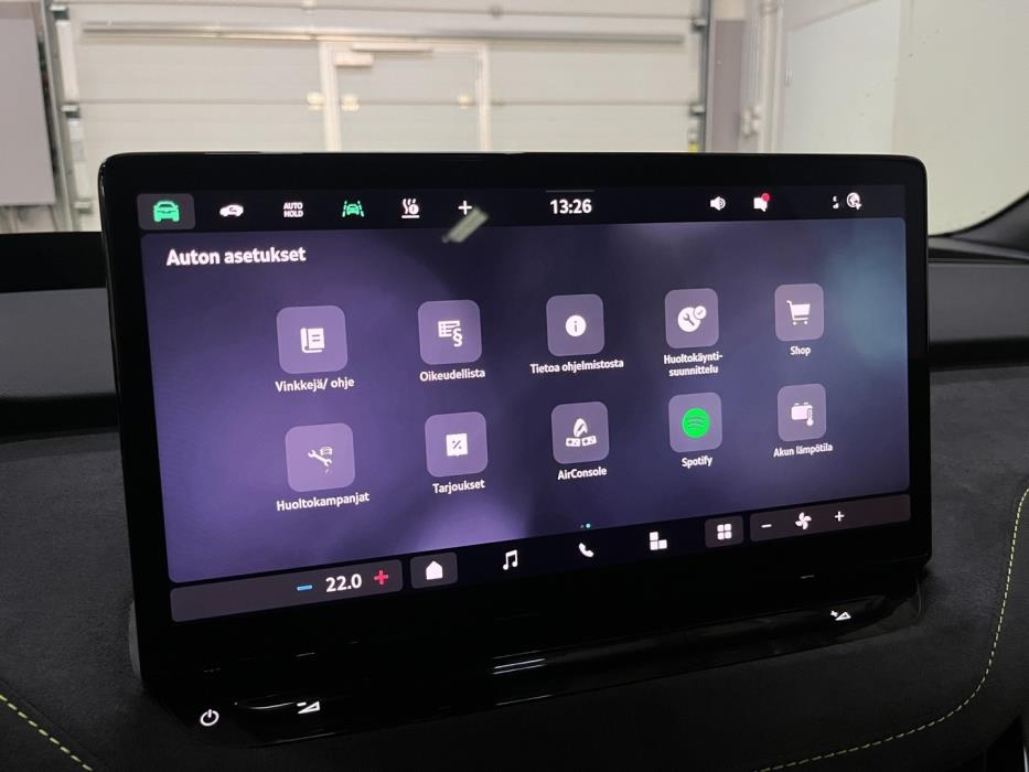 SKODA Enyaq 2024