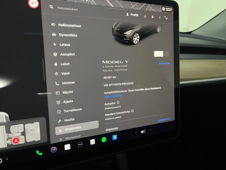 TESLA Model Y 2023