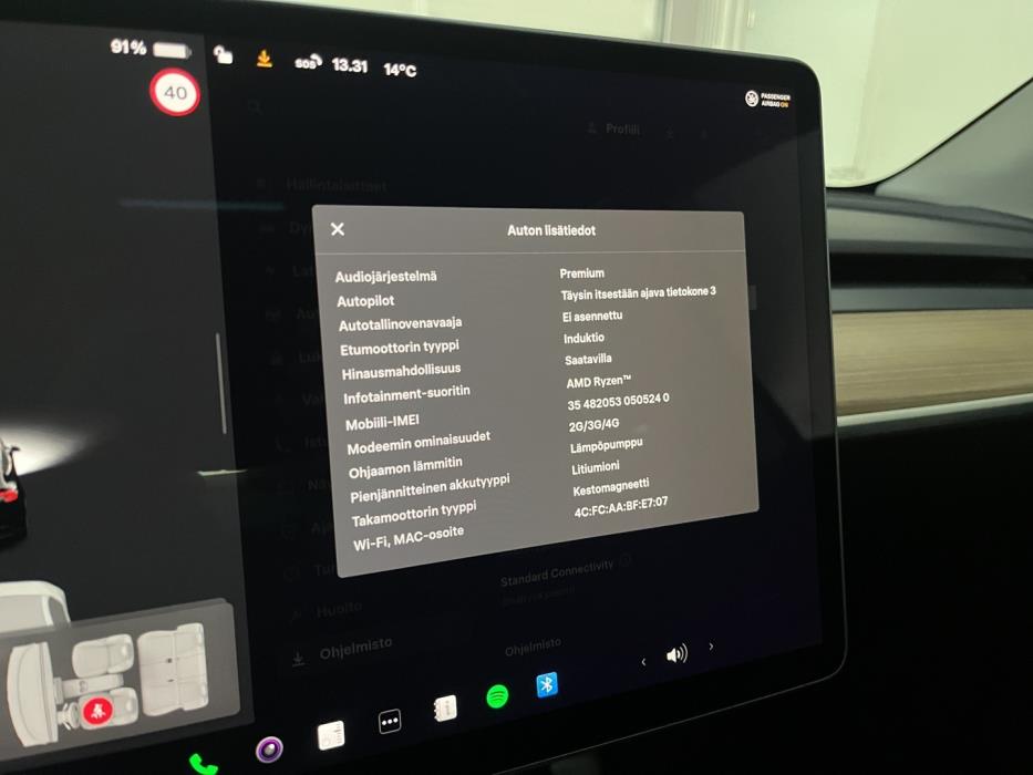 TESLA Model Y 2023