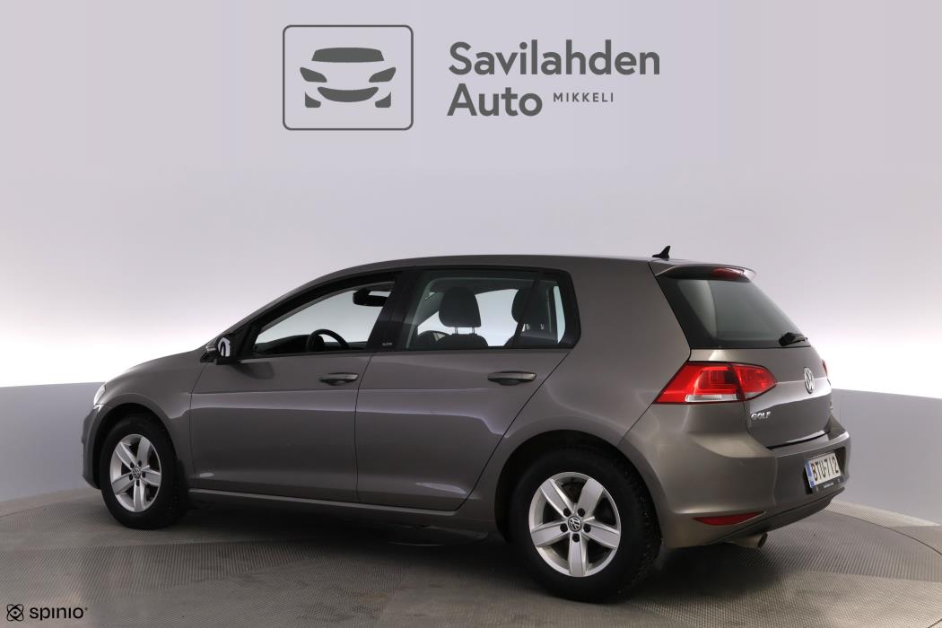 VOLKSWAGEN Golf 2017