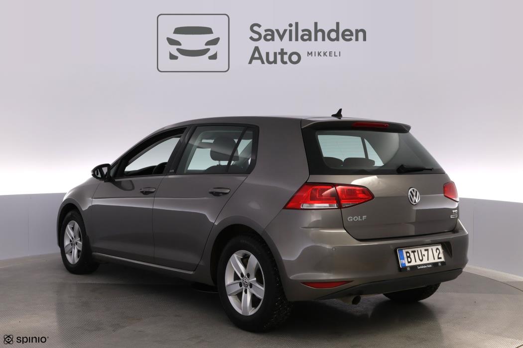 VOLKSWAGEN Golf 2017