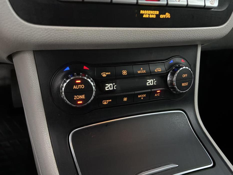 MERCEDES-BENZ B 2015