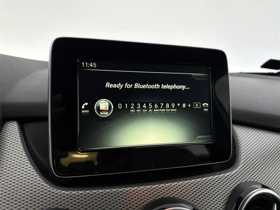 MERCEDES-BENZ B 2015