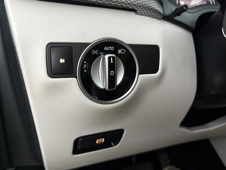 MERCEDES-BENZ B 2015