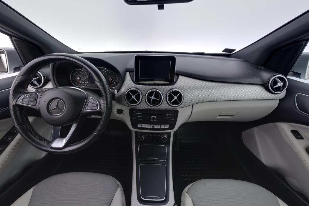 MERCEDES-BENZ B 2015