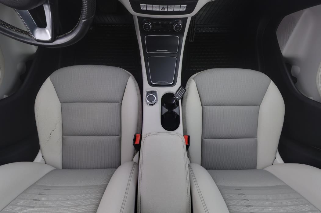 MERCEDES-BENZ B 2015