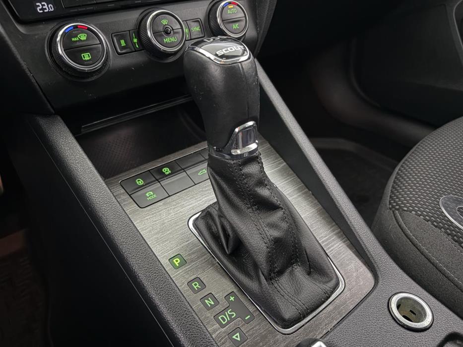 SKODA Octavia 2015
