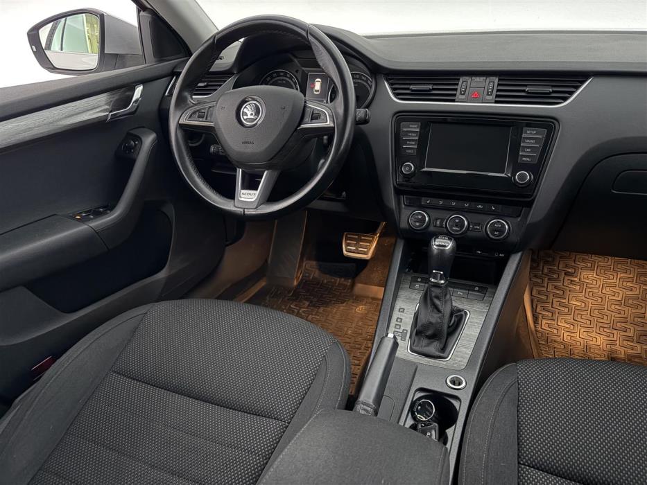 SKODA Octavia 2015
