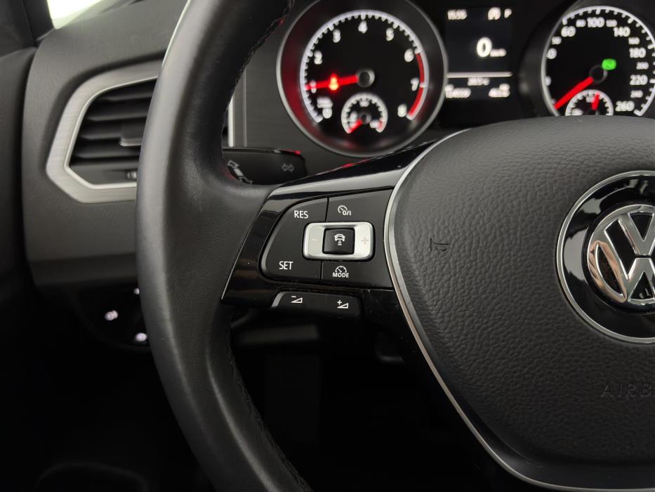 VOLKSWAGEN Golf Sportsvan 2018