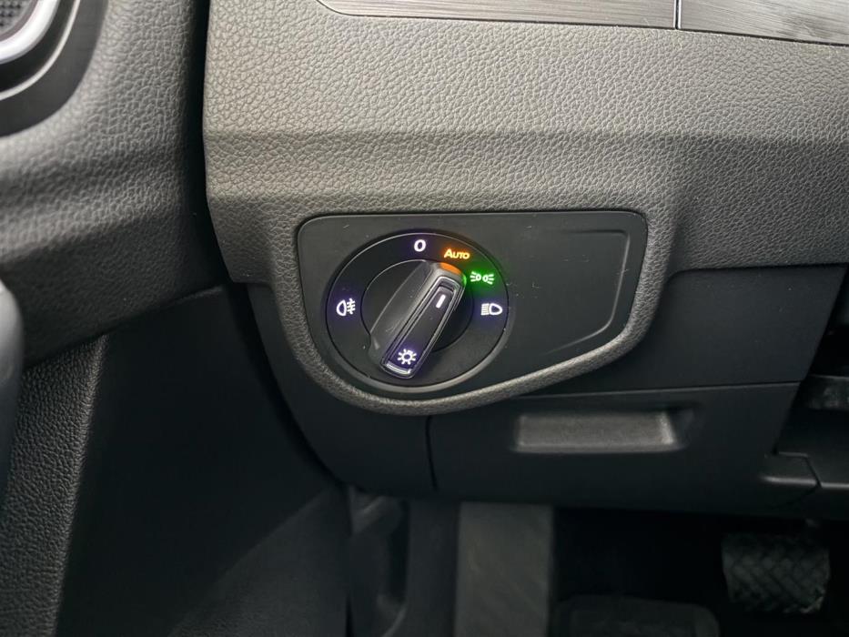 VOLKSWAGEN Golf Sportsvan 2018