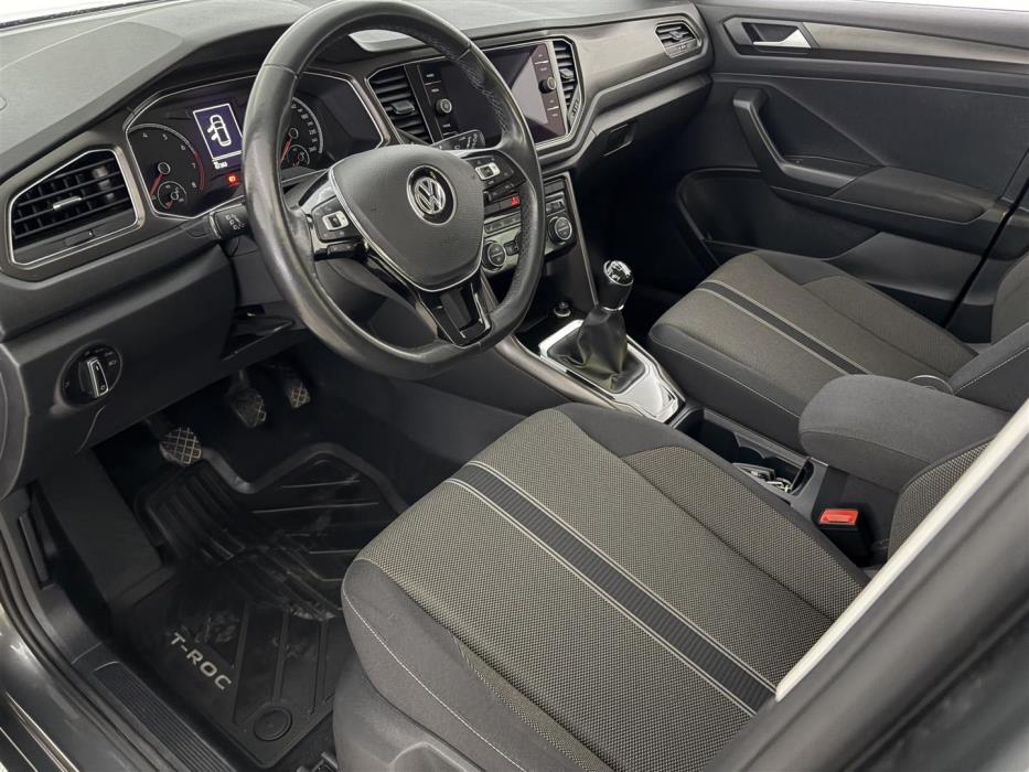 VOLKSWAGEN T-Roc 2019