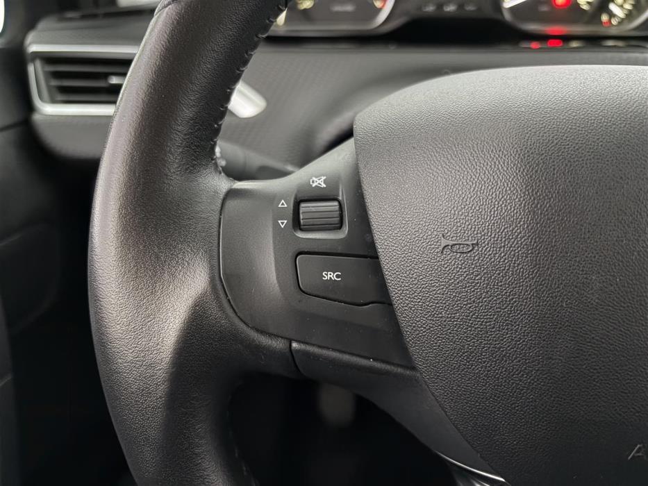 PEUGEOT 2008 2019
