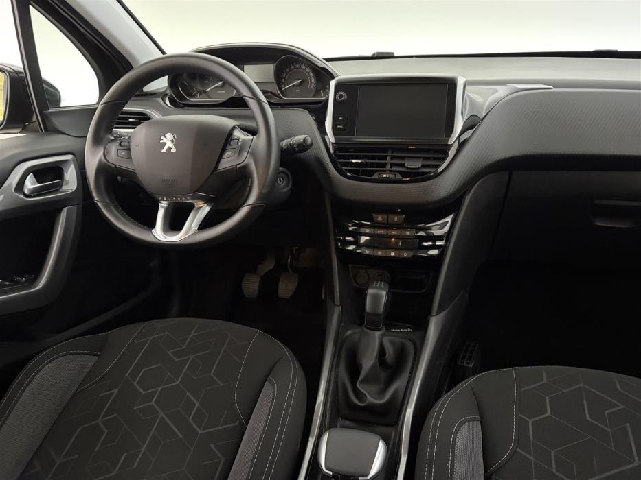 PEUGEOT 2008 2019