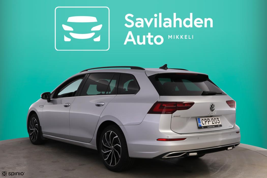 VOLKSWAGEN Golf 2021