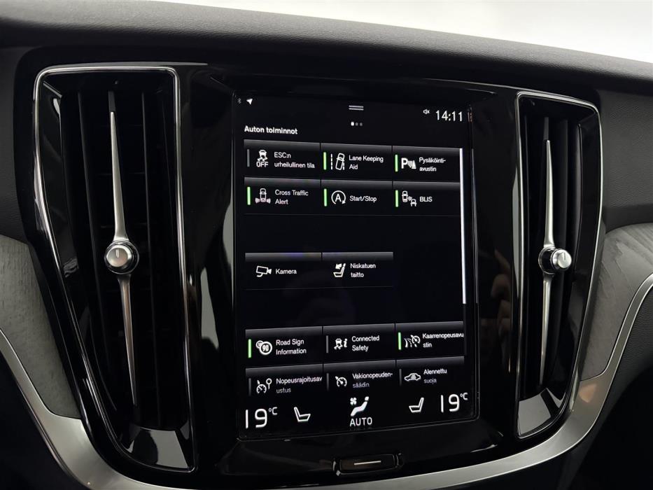 VOLVO V60 2021