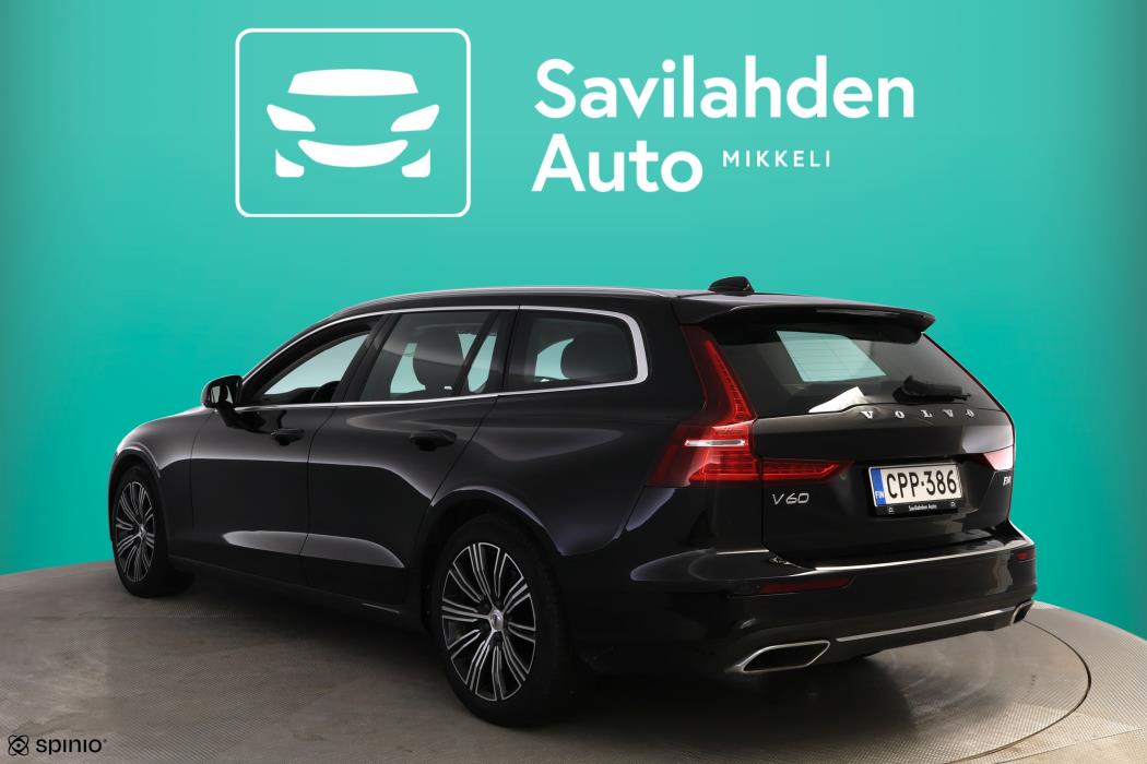 VOLVO V60 2021