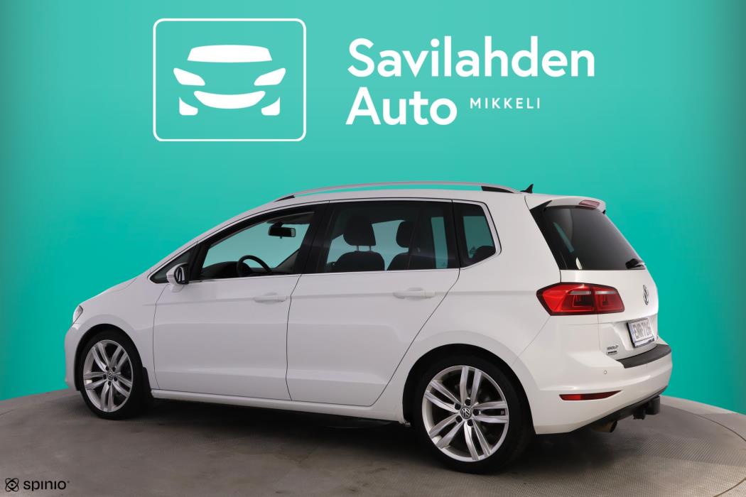 VOLKSWAGEN Golf Sportsvan 2015