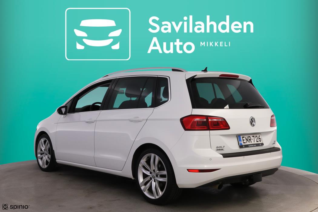 VOLKSWAGEN Golf Sportsvan 2015