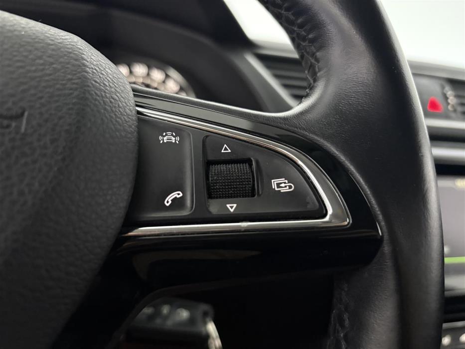 SKODA Superb 2015