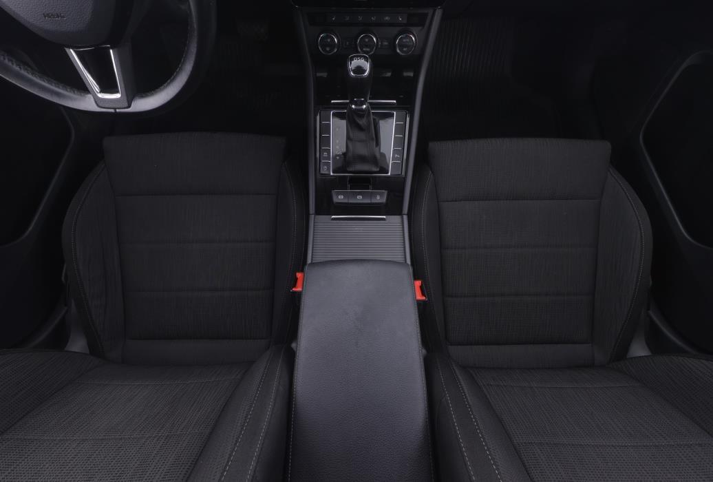 SKODA Superb 2015