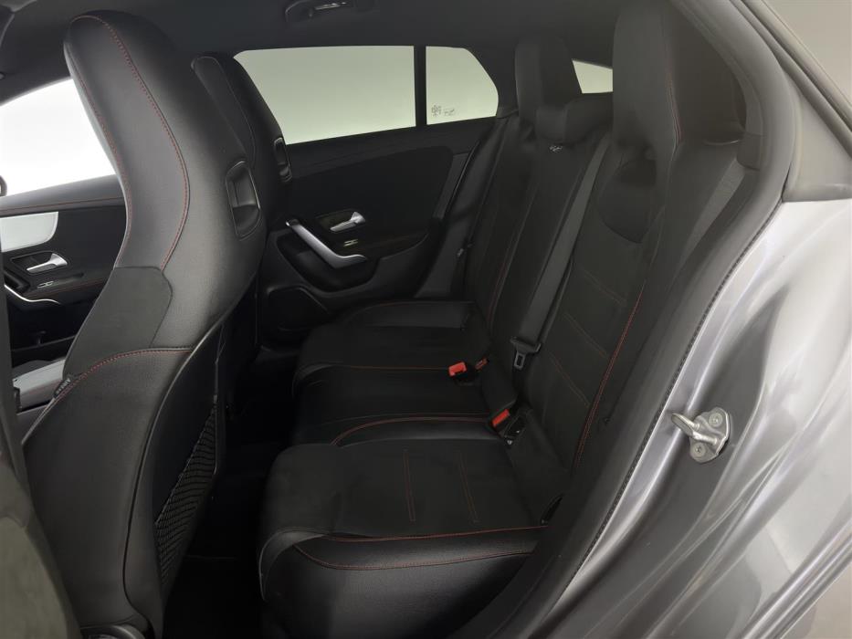 MERCEDES-BENZ CLA 2020