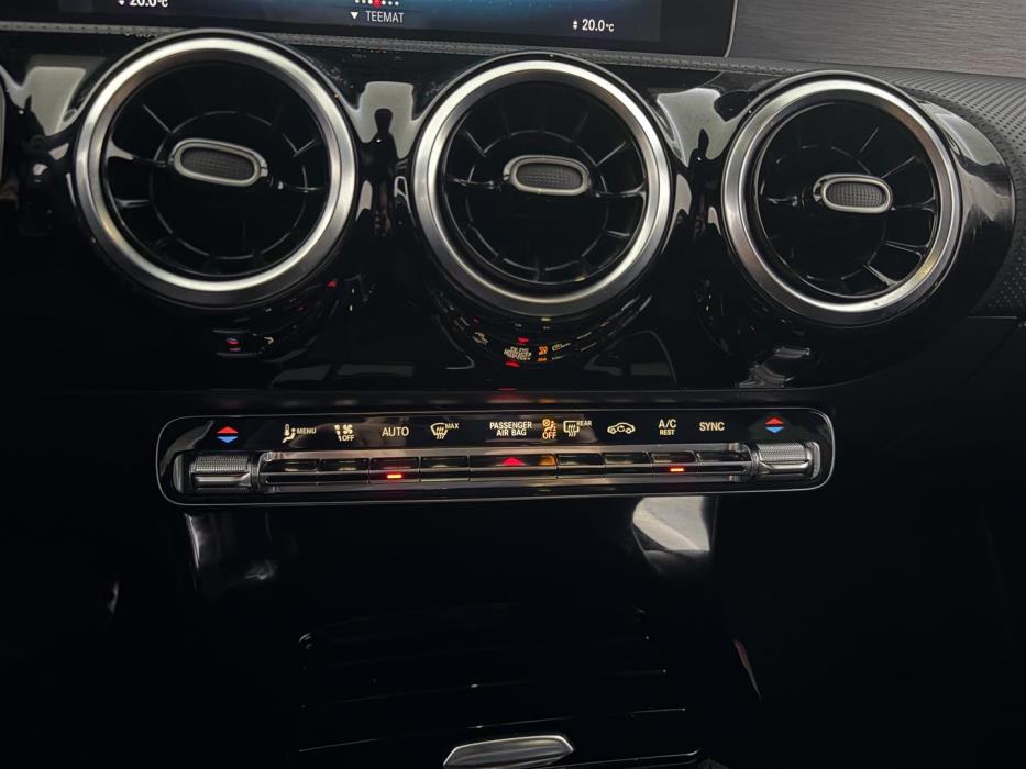 MERCEDES-BENZ CLA 2020