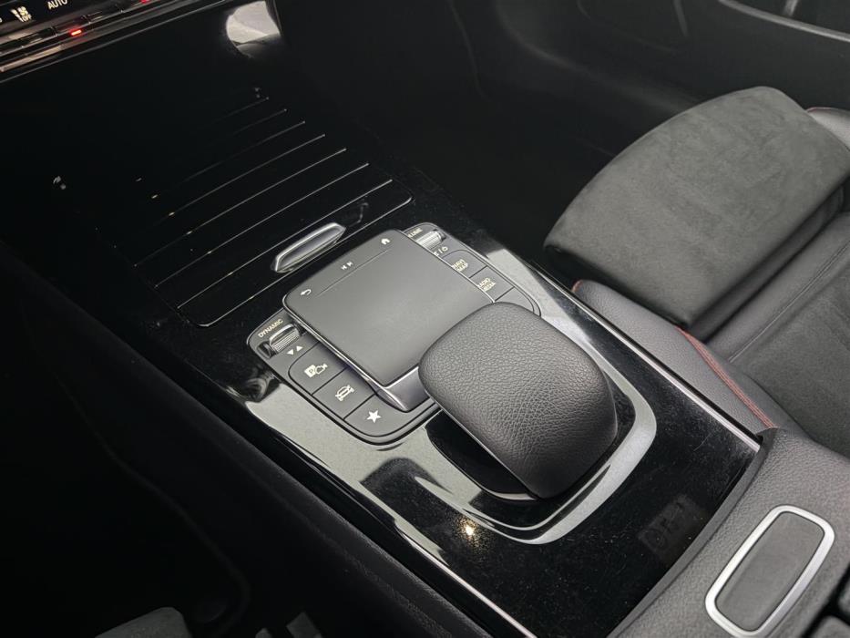 MERCEDES-BENZ CLA 2020