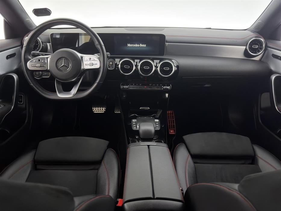 MERCEDES-BENZ CLA 2020
