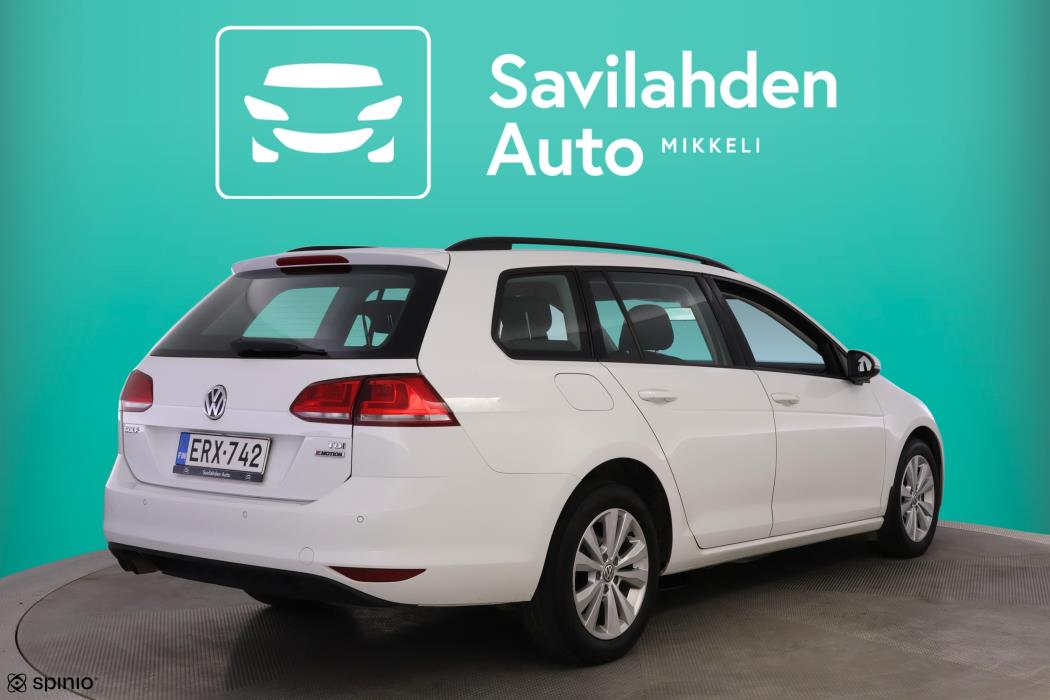 VOLKSWAGEN Golf 2015
