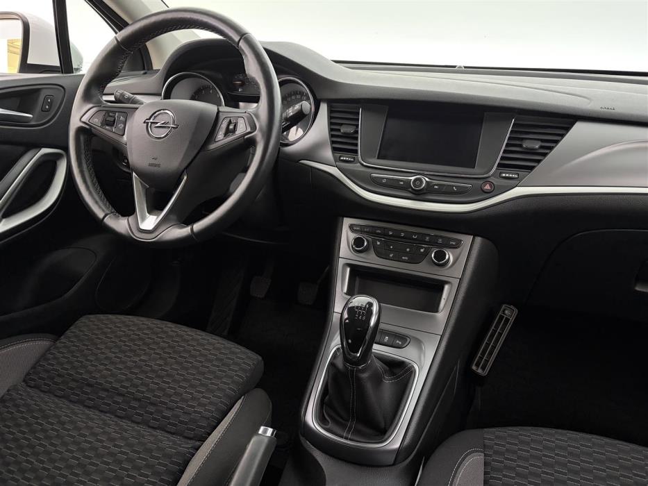 OPEL Astra 2020
