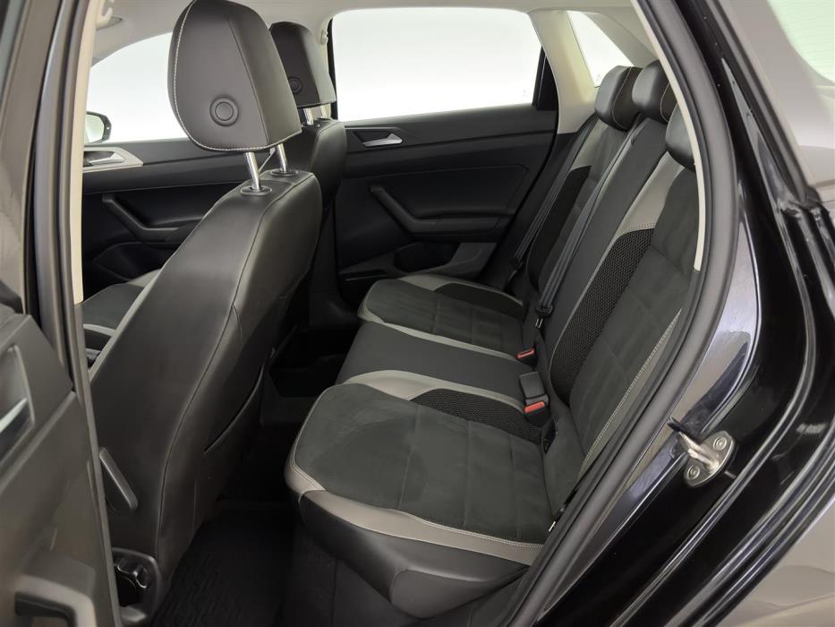 VOLKSWAGEN Polo 2020