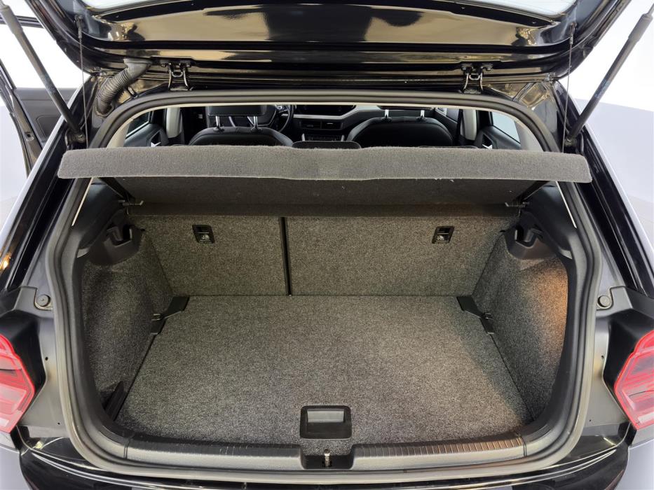 VOLKSWAGEN Polo 2020