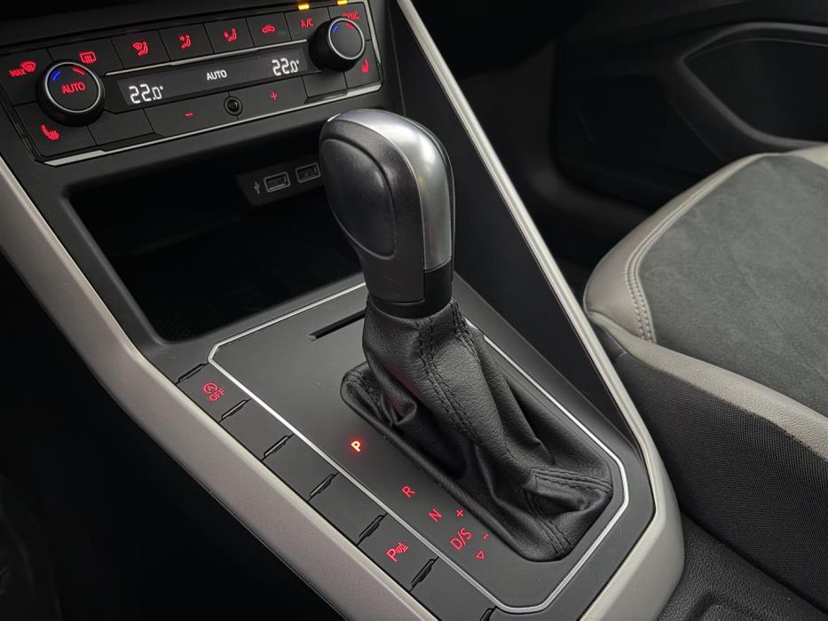 VOLKSWAGEN Polo 2020