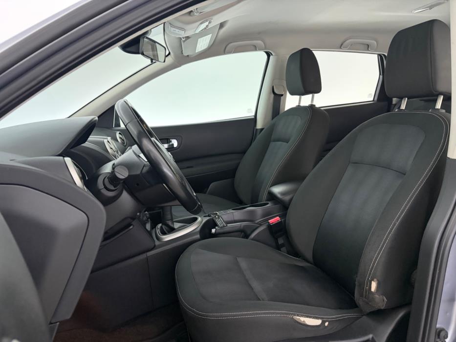 NISSAN Qashqai 2012