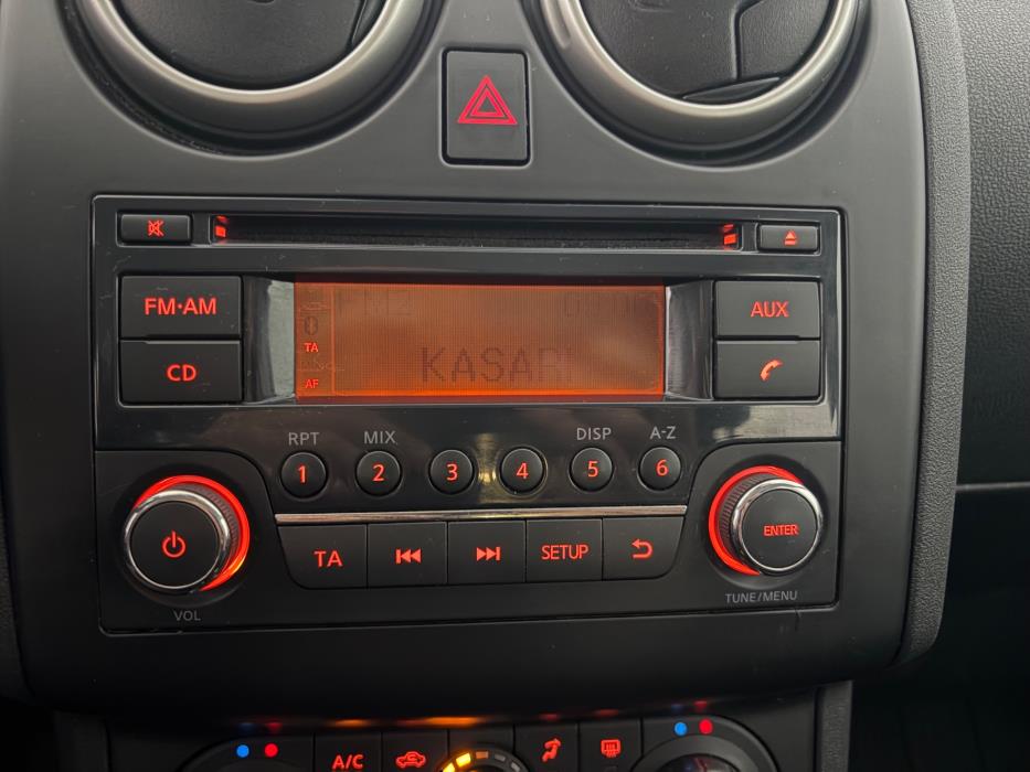 NISSAN Qashqai 2012