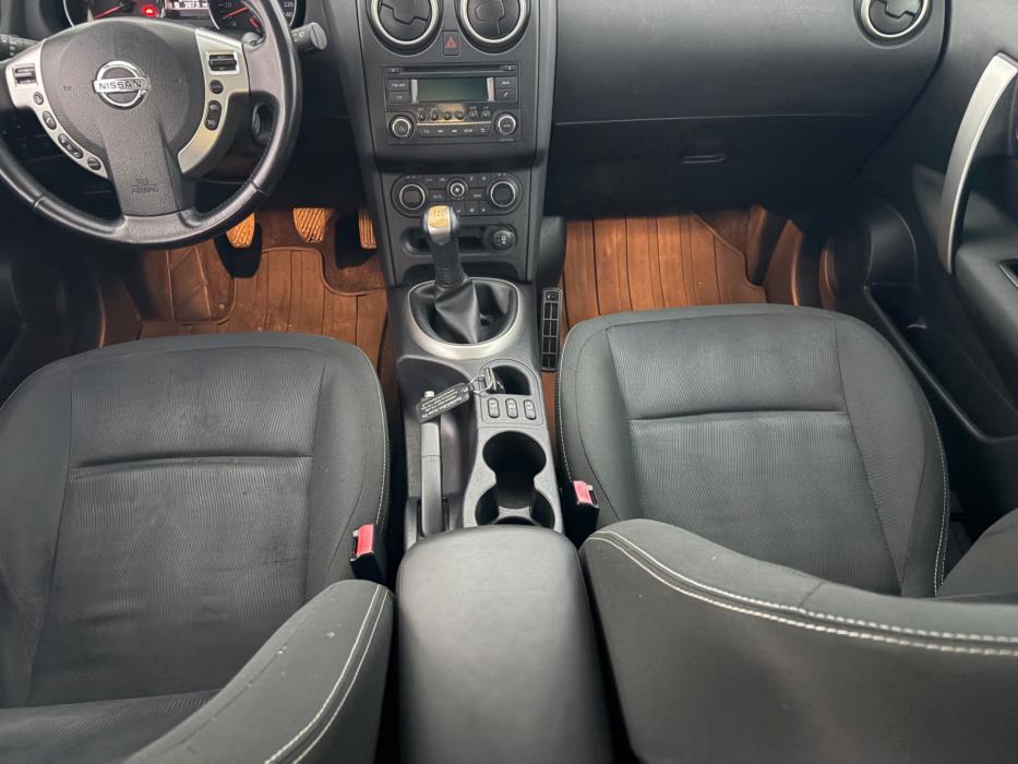 NISSAN Qashqai 2012