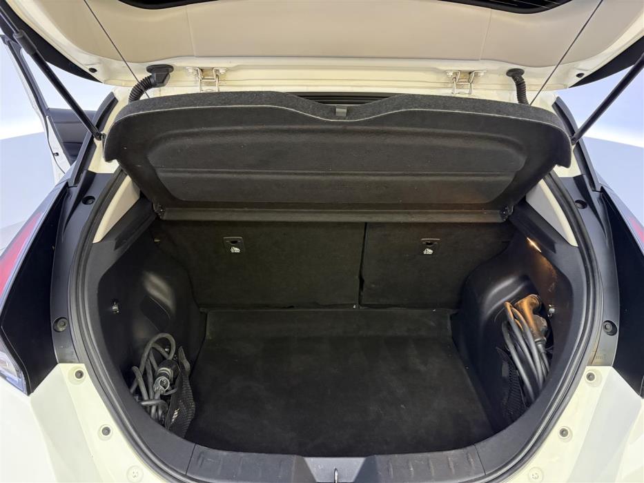 NISSAN Leaf 2021