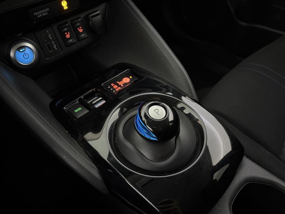 NISSAN Leaf 2021